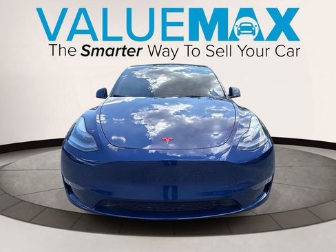 Used 2024 Tesla Model Y Long Range image 9