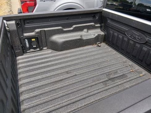 Used 2026 Ford Maverick XLT w/ XLT Luxury Package FWD image 6