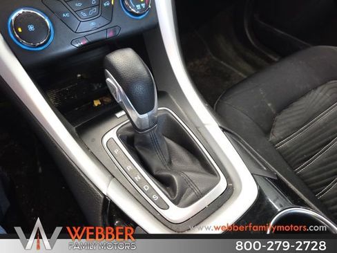 Used 2016 Ford Fusion SE w/ SE Cold Weather Package image 12