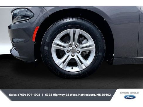 Used 2021 Dodge Charger SXT RWD image 7
