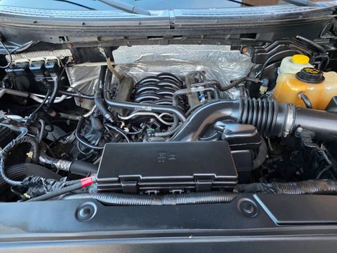 Used 2014 Ford F150 Lariat w/ Equipment Group 501A Mid image 25