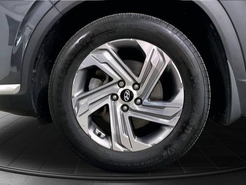 Used 2022 Hyundai Santa Fe SEL w/ Convenience + Premium Package FWD image 9
