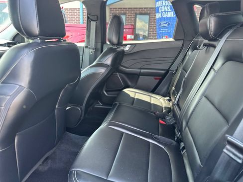 Used 2023 Ford Escape Platinum AWD/4WD image 6
