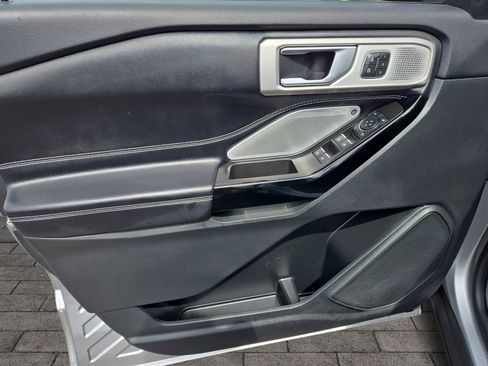 Used 2022 Ford Explorer ST w/ Equipment Group 401A image 10