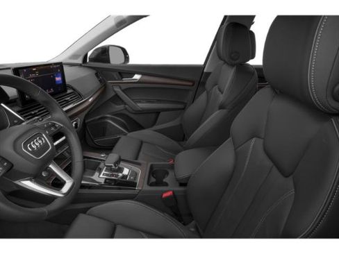 Used 2025 Audi Q5 e Premium Plus w/ Premium Plus Package AWD/4WD image 9