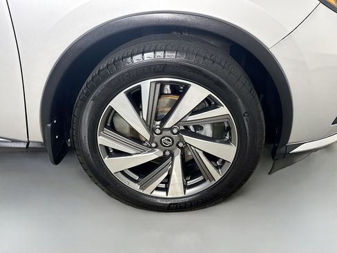 Used 2019 Nissan Murano SL FWD image 32