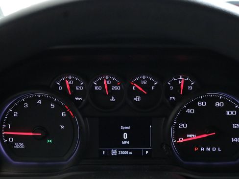 Used 2020 Chevrolet Silverado 1500 Custom Trail Boss w/ Custom Convenience Package image 16