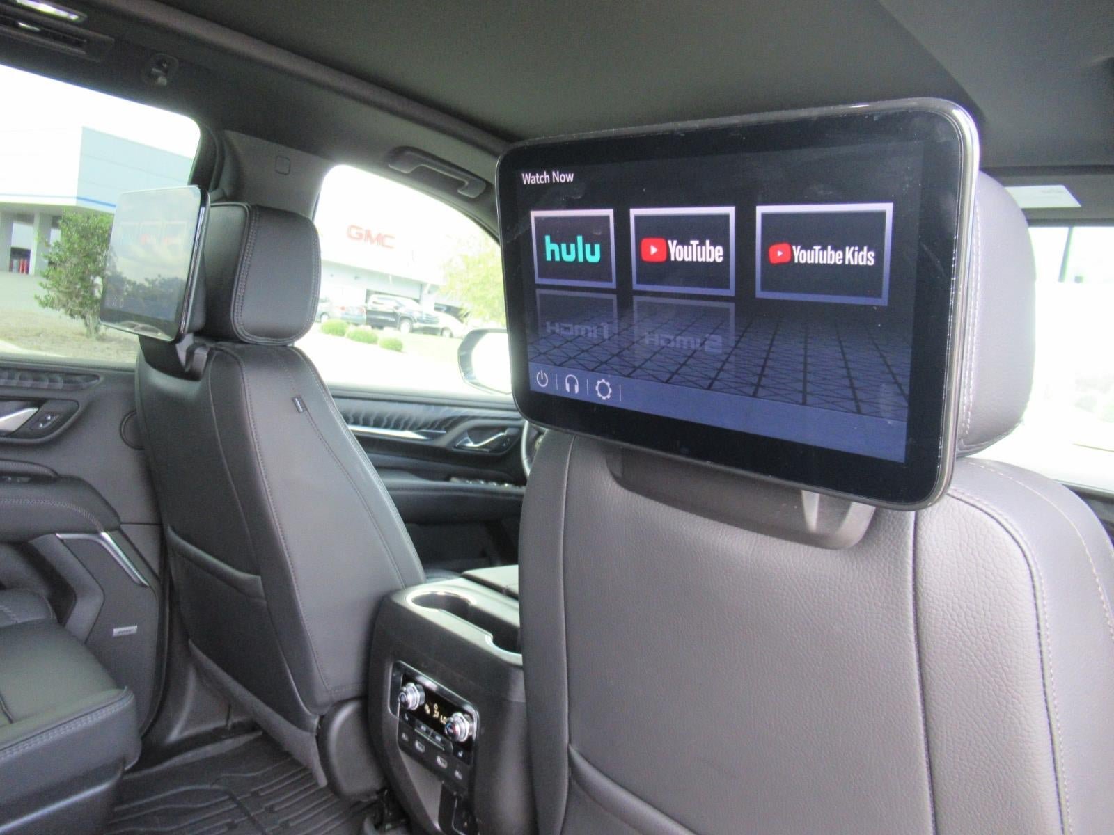 Used 2024 GMC Yukon Denali w/ Advanced Technology Package AWD/4WD image 17
