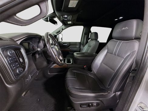 Used 2021 Chevrolet Silverado 3500 High Country w/ Safety Package II image 16