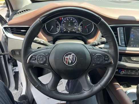 Used 2021 Buick Enclave Avenir w/ Avenir Technology Package AWD/4WD image 18
