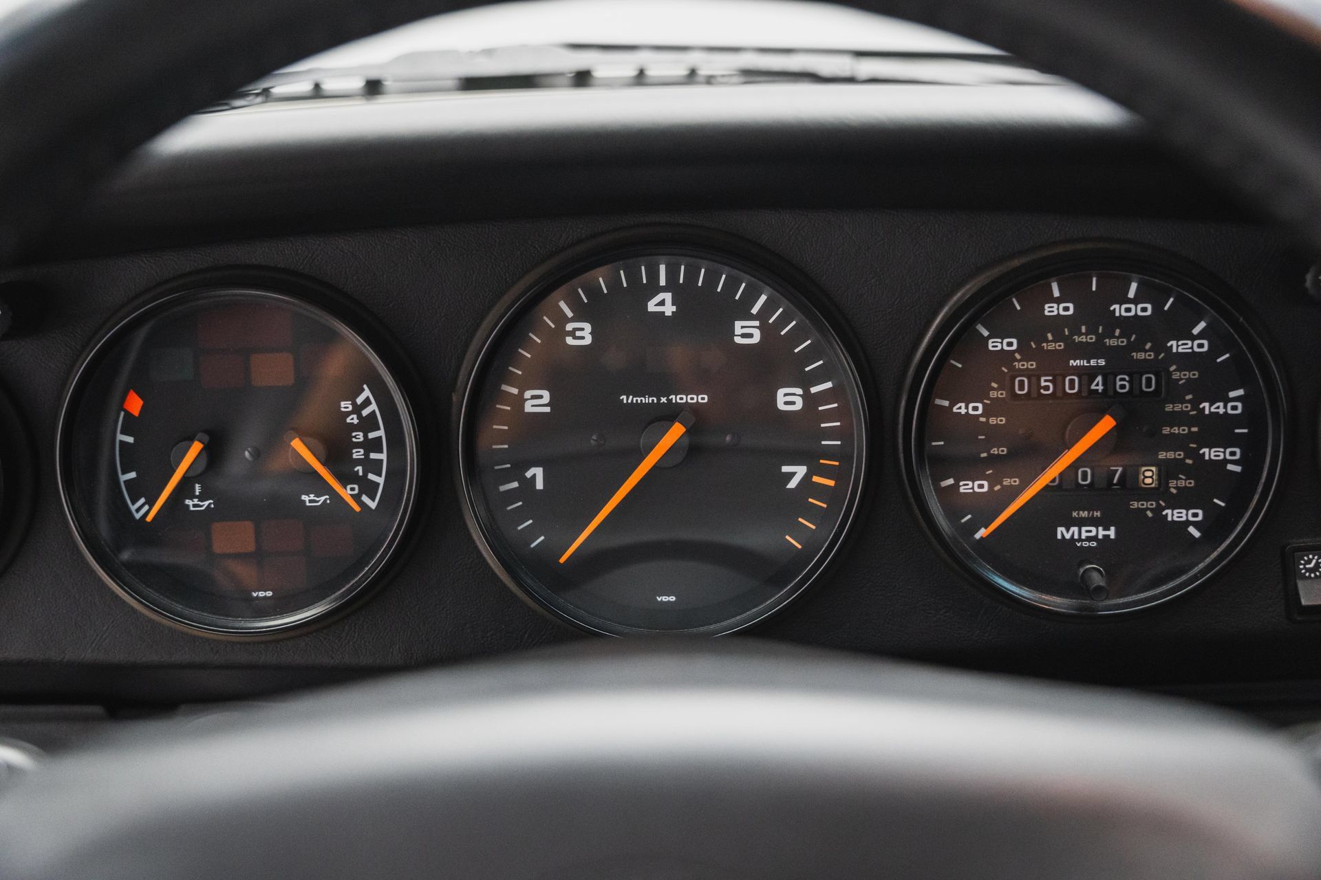 Used 1995 Porsche 911 Carrera RWD image 78
