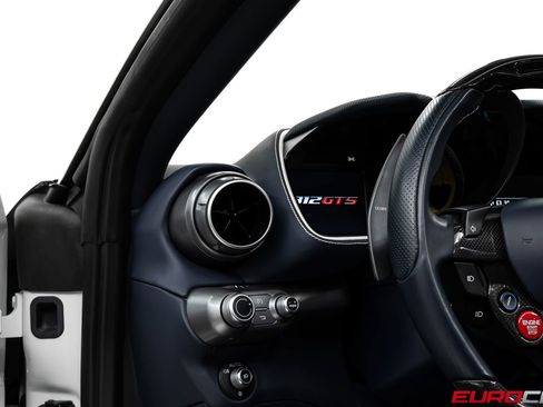 Used 2021 Ferrari 812 GTS RWD image 31