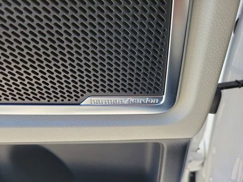 Certified 2025 Kia Telluride SX FWD image 12
