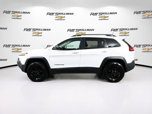 Used 2015 Jeep Cherokee Trailhawk w/ Comfort/Convenience Group image 4