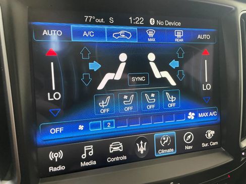 Used 2019 Maserati Levante image 39