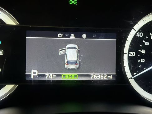 Used 2019 Kia Niro EX FWD image 23