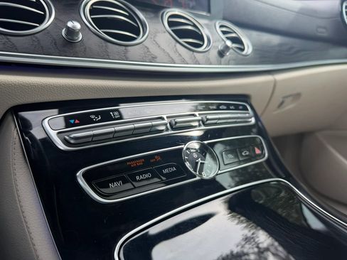 Used 2017 Mercedes-Benz E 300 image 30