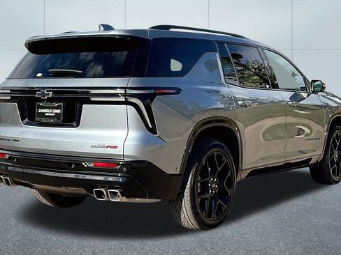 Used 2024 Chevrolet Traverse RS w/ LPO, Floor Liner Package image 2