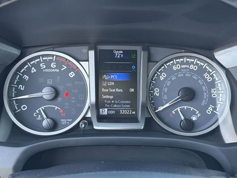 Certified 2023 Toyota Tacoma Limited AWD/4WD image 12