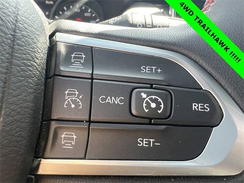Used 2024 Jeep Compass Trailhawk image 18