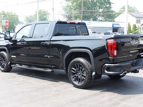 Used 2025 GMC Sierra 1500 Elevation w/ Preferred Package AWD/4WD image 2