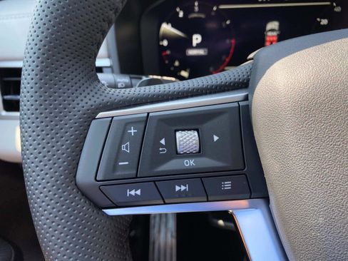 New 2025 Mitsubishi Outlander AWD image 17