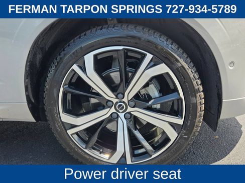Used 2022 Volvo XC60 B5 R-Design w/ Advanced Package FWD image 13