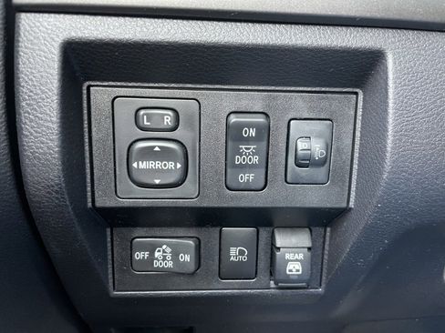 Used 2019 Toyota Tundra SR5 image 42