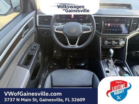 Used 2023 Volkswagen Atlas SE FWD image 15