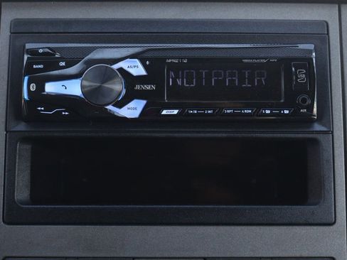 Used 2011 Ford F550 2WD Crew Cab Super Duty w/ Payload Upgrade Pkg image 26