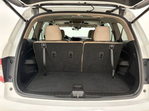 Used 2020 Honda Pilot Touring image 17