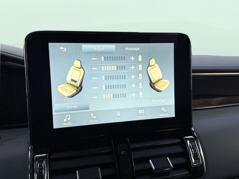 Used 2018 Lincoln Navigator Reserve w/ Technology Package image 86