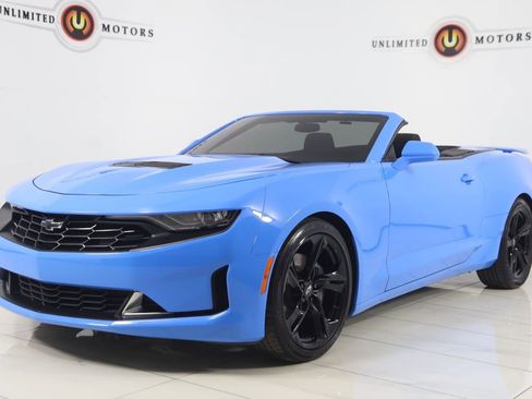 Used 2022 Chevrolet Camaro LT w/ RS Package RWD image 5