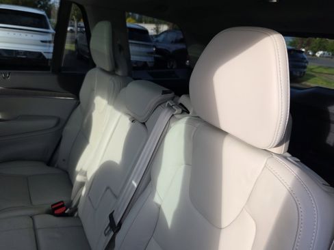Certified 2023 Volvo XC90 B6 Ultimate w/ Lounge Package image 6