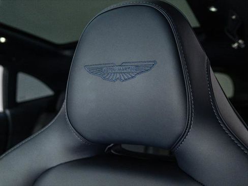 Used 2025 Aston Martin DBX 707 image 6