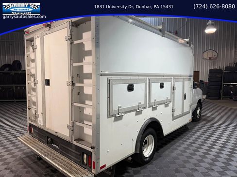 Used 2013 Ford E-350 and Econoline 350 Super Duty w/ PWR Locks & Windows Group image 5