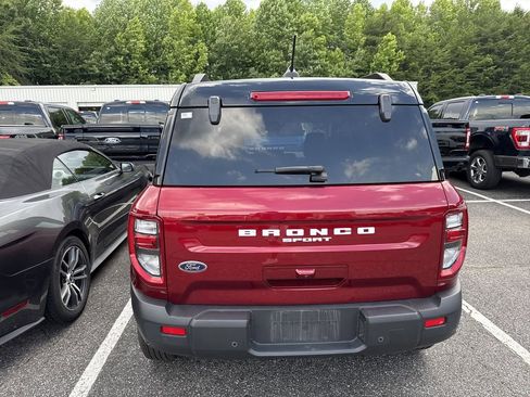 Used 2025 Ford Bronco Sport Outer Banks w/ Outer Banks Tech Package+ AWD/4WD image 12