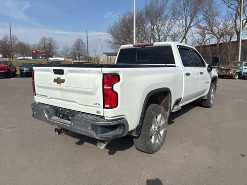 Used 2024 Chevrolet Silverado 3500 LTZ w/ LTZ Premium Package image 9