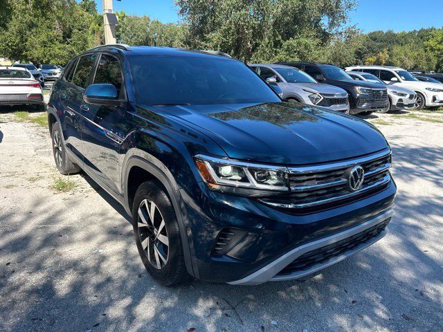Used 2021 Volkswagen Atlas Cross Sport SE FWD image 1