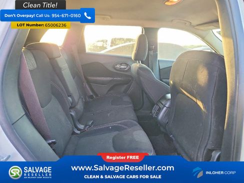 Used 2015 Jeep Cherokee Latitude FWD image 13