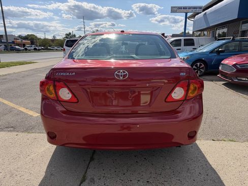 Used 2010 Toyota Corolla LE w/ All Weather Guard Pkg FWD image 28