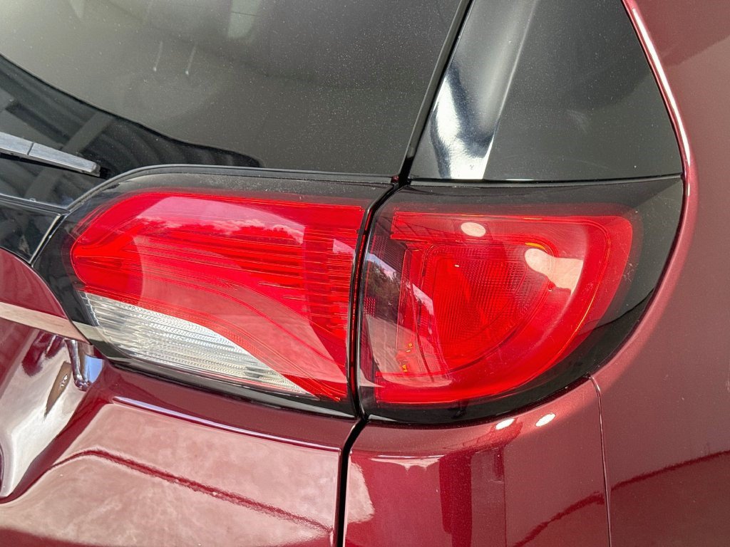 Used 2020 Chrysler Pacifica Limited FWD image 31