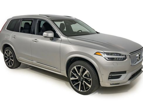 Used 2024 Volvo XC90 B5 Plus image 8