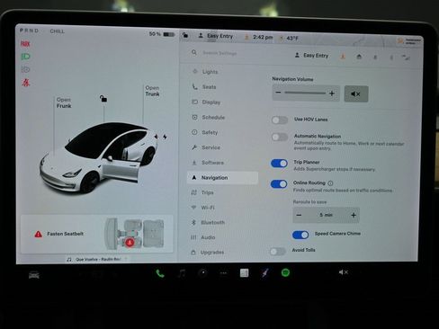 Used 2021 Tesla Model 3 Standard Range Plus image 30