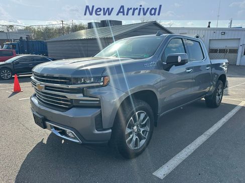 Used 2021 Chevrolet Silverado 1500 High Country w/ Technology Package AWD/4WD image 1