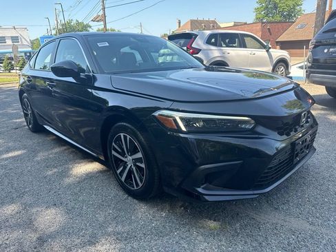 Used 2023 Honda Civic LX image 3