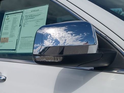 Used 2021 Jeep Grand Cherokee Limited w/ Trailer Tow Group IV image 12