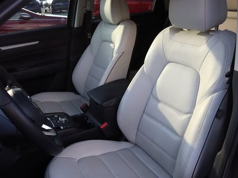 Used 2025 MAZDA CX-5 AWD 2.5 S w/ Preferred Package image 6