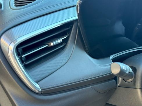 Used 2024 Buick Encore GX Sport Touring image 14