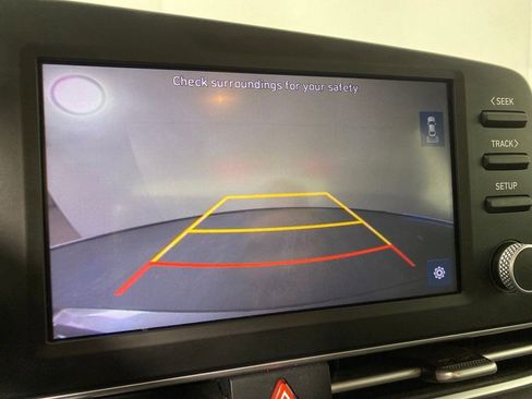 Used 2022 Hyundai Elantra SEL w/ Cargo Package image 24